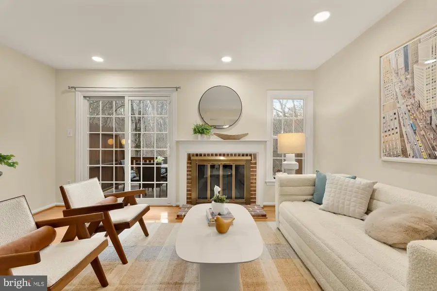 2446 S Walter Reed Dr #b, Arlington, VA 22206 - Image #3