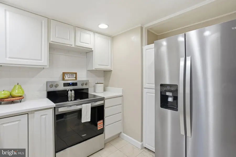 3059 S Buchanan St #b1, Arlington, VA 22206 - Image #3