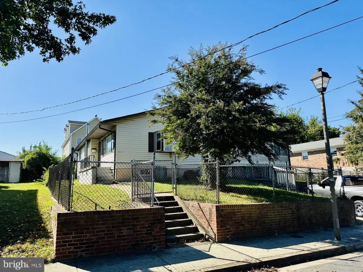 1942 S Lowell St, Arlington, VA 22204 - #1