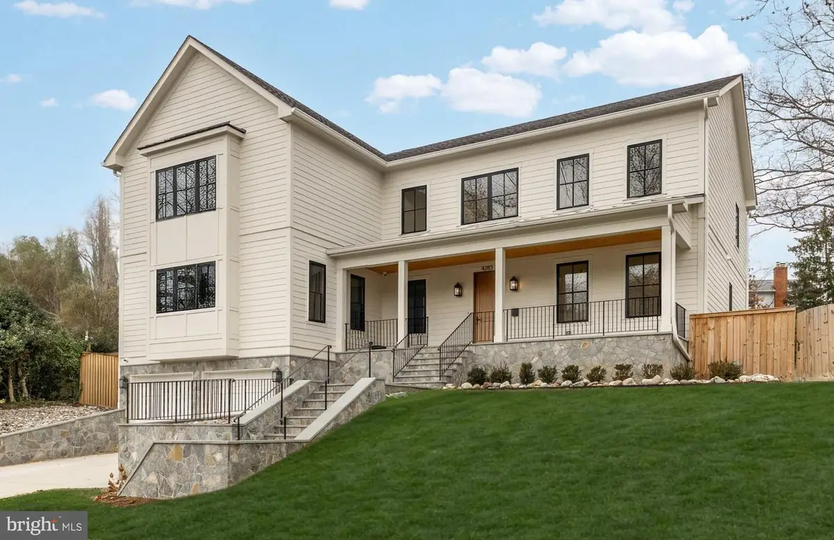 4283 38th St N, Arlington, VA 22207 - Image #1