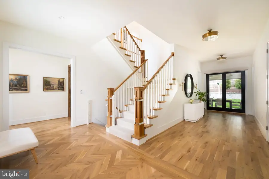 4283 38th St N, Arlington, VA 22207 - Image #3