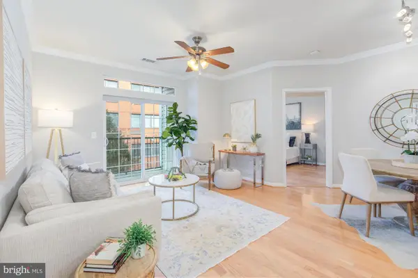 2055 26th St S #5-207, ARLINGTON, VA 22206