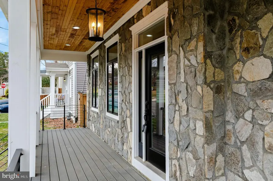 5129 12th St S, Arlington, VA 22204 - Image #3