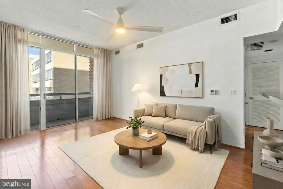 1020 N Highland St #221, Arlington, VA 22201 - #2