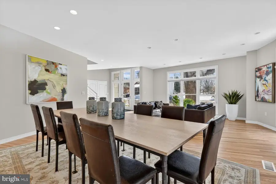 2733 N Lexington St N, Arlington, VA 22207 - #3