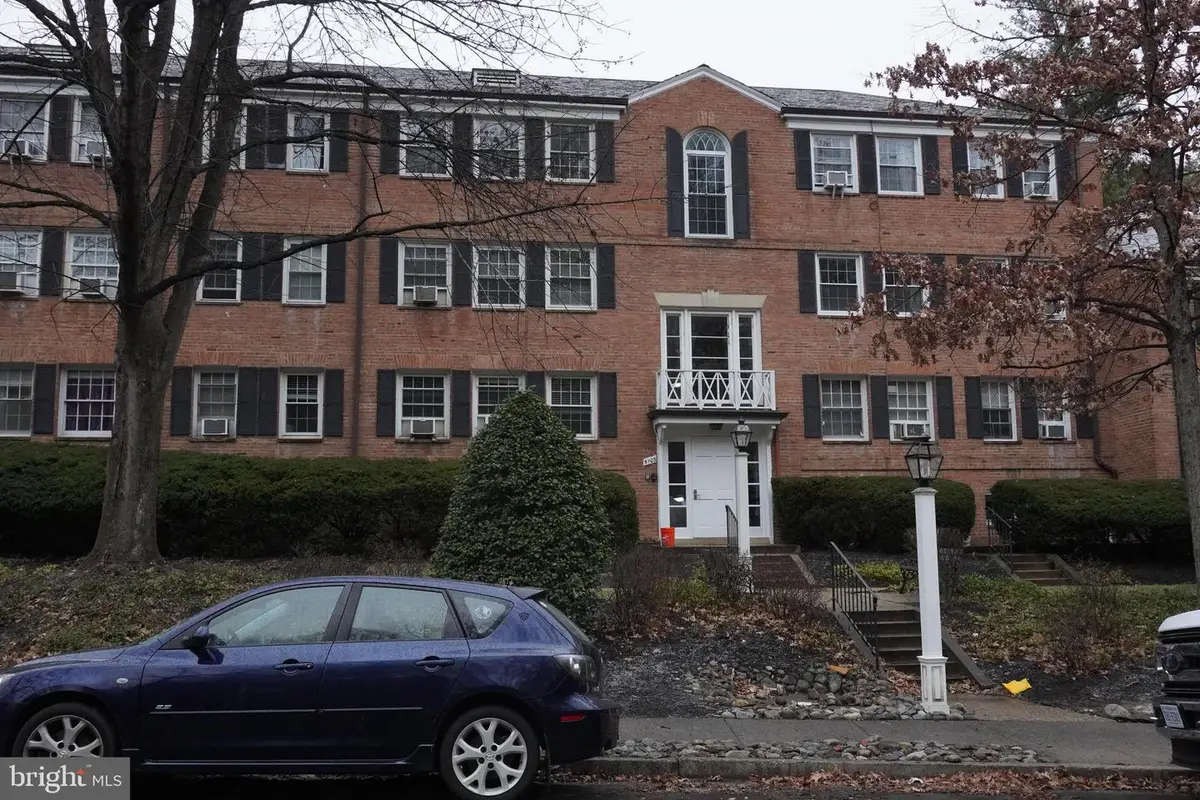 5103 10th St S #5, Arlington, VA 22204 - Image #1