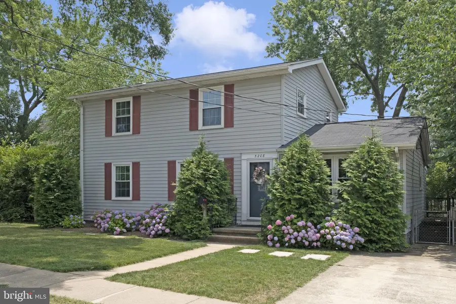 5208 8th Rd N, Arlington, VA 22205 - Image #3