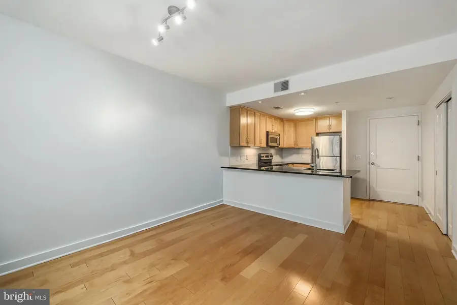 888 N Quincy St #307, Arlington, VA 22203 - #3