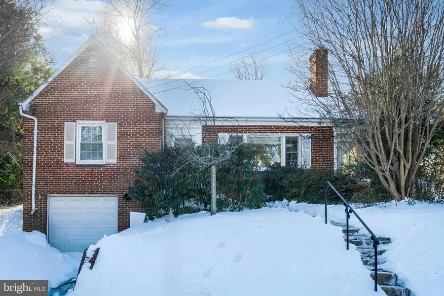 972 N Quantico St, Arlington, VA 22205 - Image #2