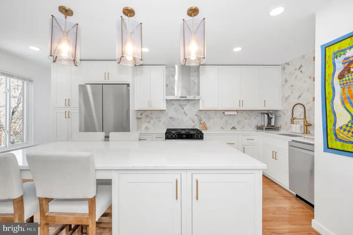 5025 7th Rd S #202, Arlington, VA 22204 - Image #1