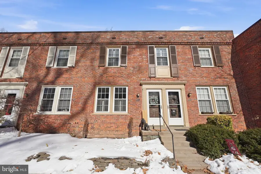 1414 S Barton St S #453, Arlington, VA 22204 - Image #2