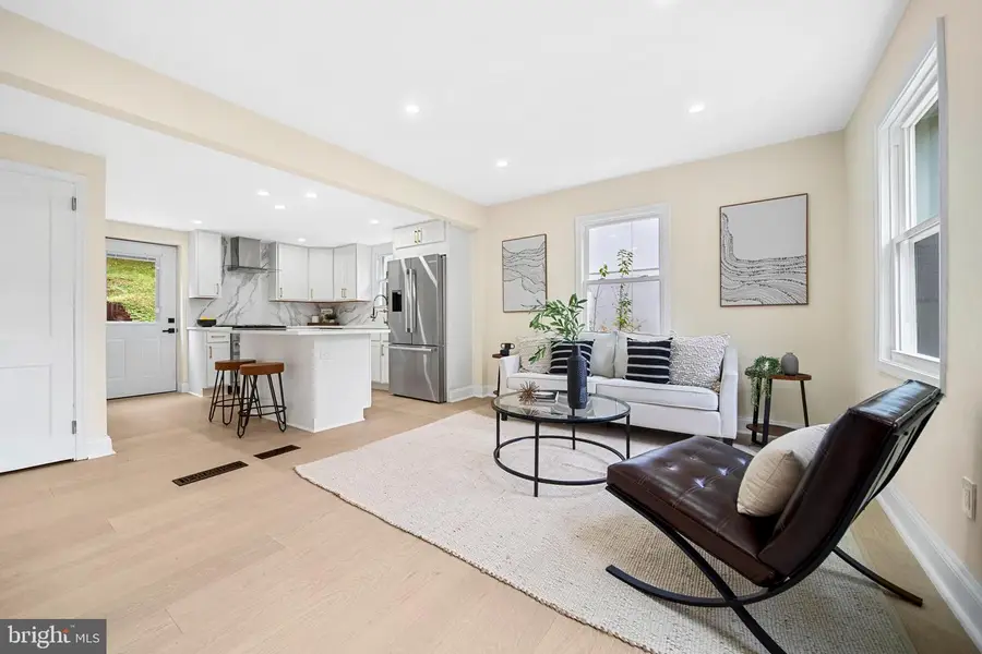 1404 N Powhatan St, Arlington, VA 22205 - Image #2