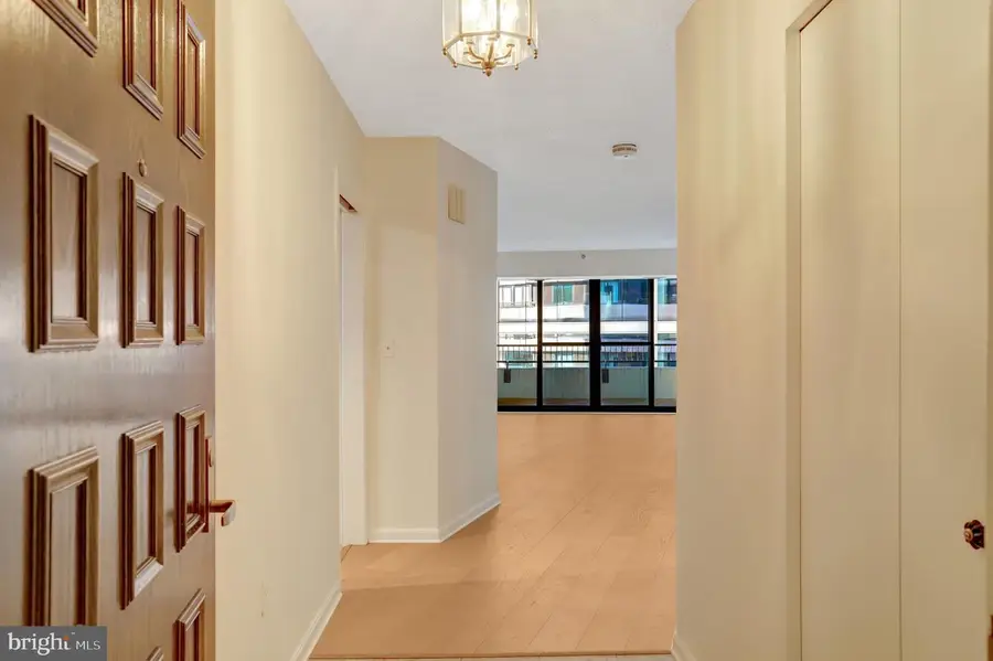 1300 Crystal Dr #808s, Arlington, VA 22202 - #3