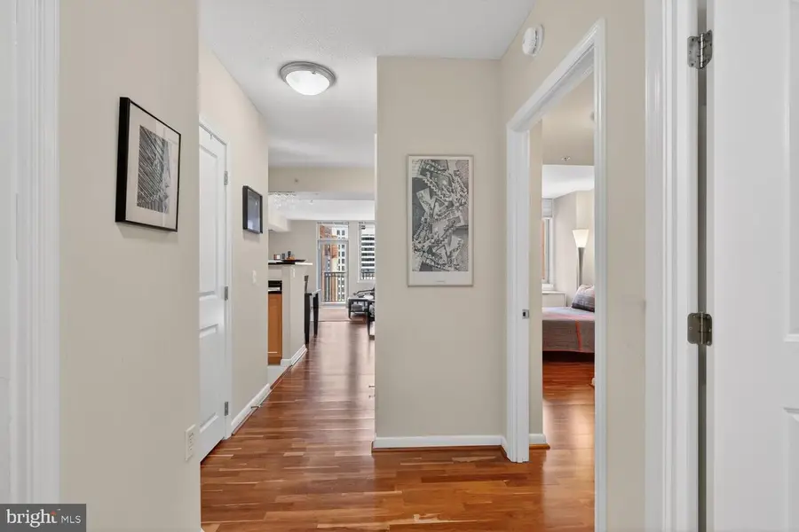 851 N Glebe Rd #909, Arlington, VA 22203 - Image #2