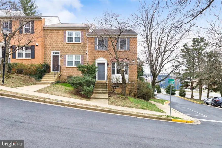 2049 S Glebe Rd, Arlington, VA 22204 - #2