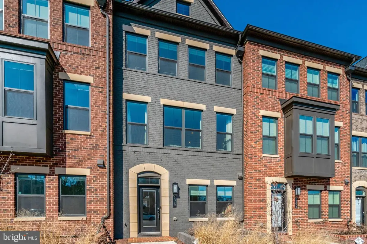 5369 8th Rd S, Arlington, VA 22204 - #1