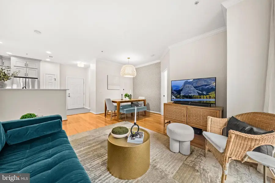 2321 25th St S #2-106, Arlington, VA 22206 - #3