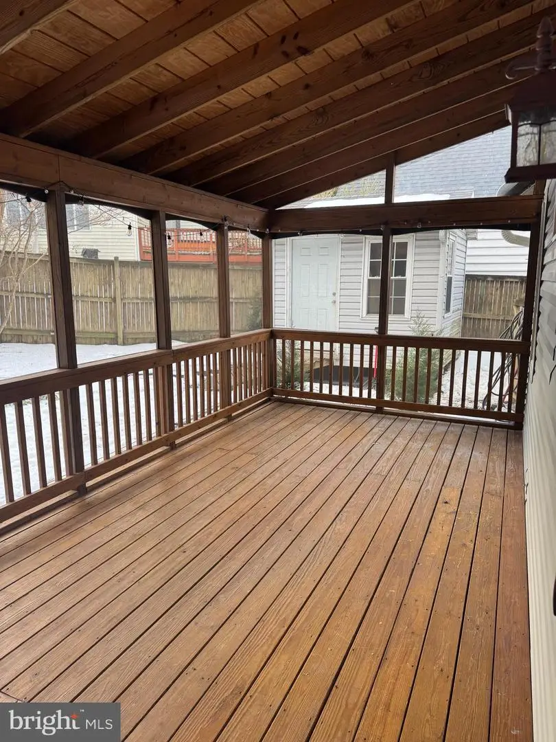 2406 S Dinwiddie St, Arlington, VA 22206 - #2