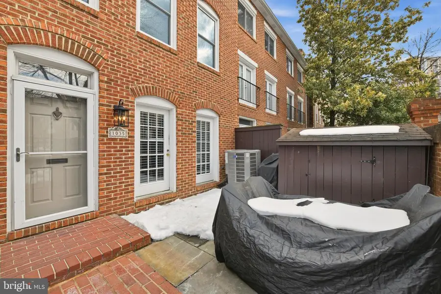1035 N Stafford St, Arlington, VA 22201 - #2