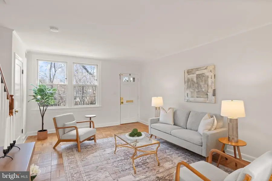 1510 S Edgewood St #541, Arlington, VA 22204 - #3