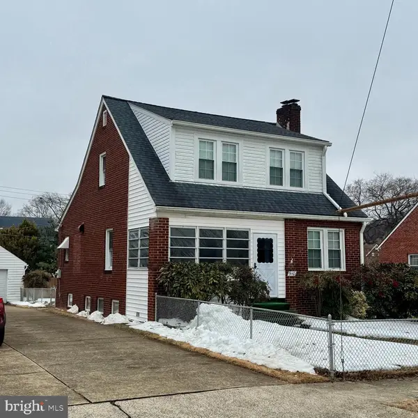 910 20th St S, ARLINGTON, VA 22202