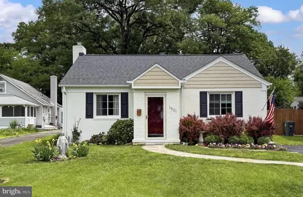 1501 S Randolph St, ARLINGTON, VA 22204