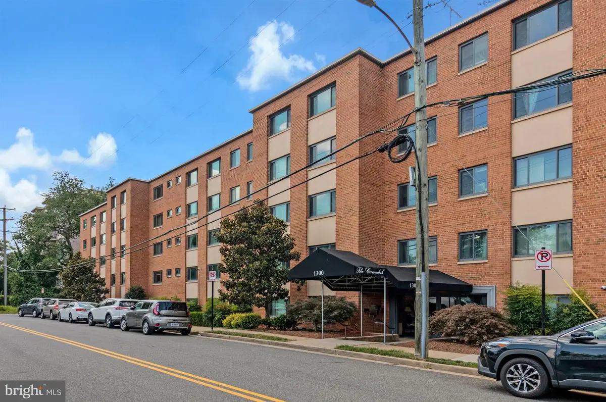 1300 S Arlington Ridge Rd #718, Arlington, VA 22202 - #1