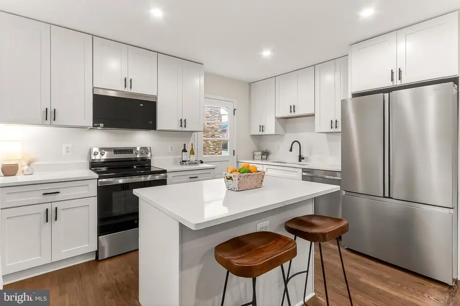 400 N Madison St, Arlington, VA 22203 - #2