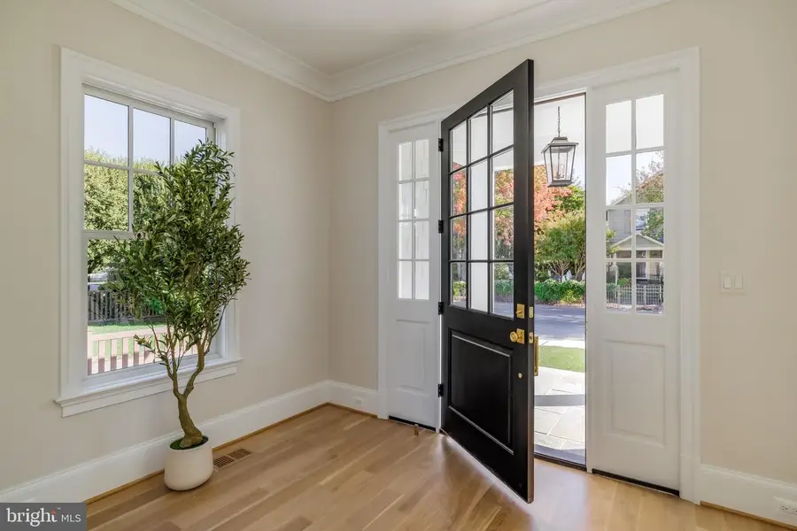 632 N Kenmore St, Arlington, VA 22201 - #3