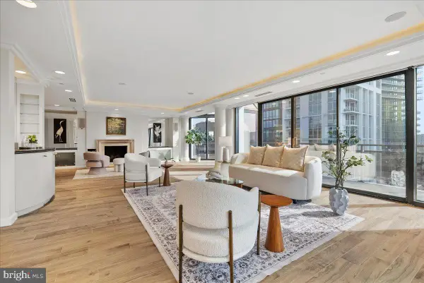 1530 Key Blvd #1310, ARLINGTON, VA 22209