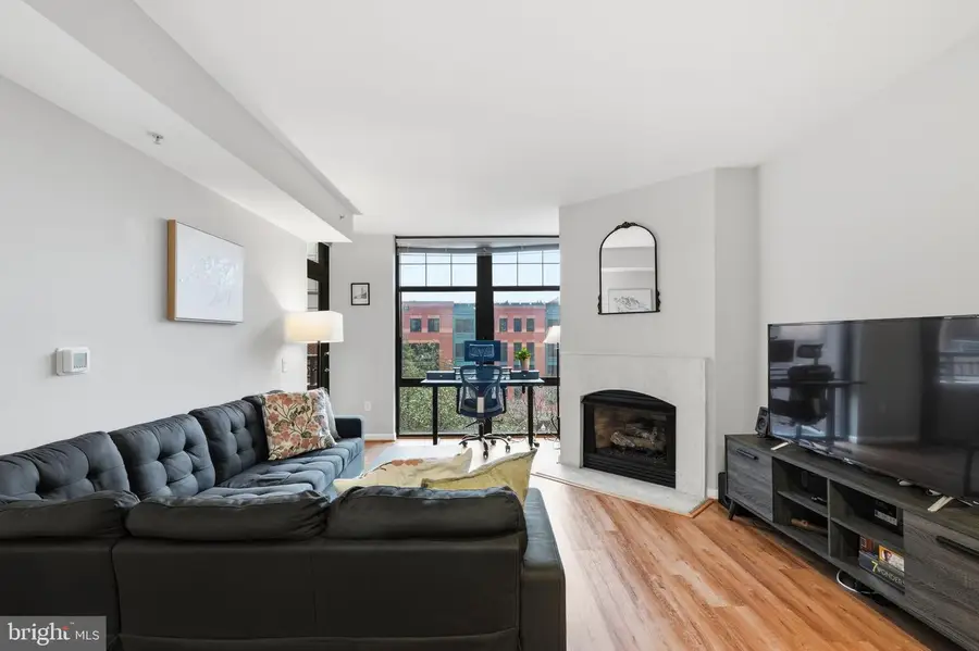 1021 N Garfield St #531, Arlington, VA 22201 - #2