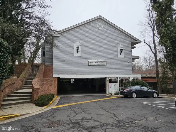 2050 N Calvert St #308, ARLINGTON, VA 22201
