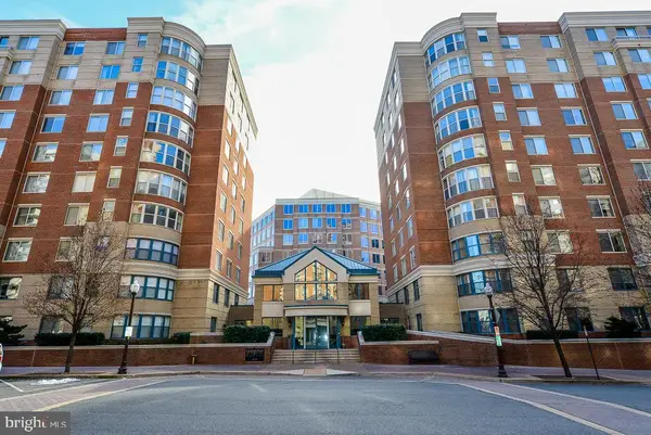 3830 9th St N #202w, ARLINGTON, VA 22203