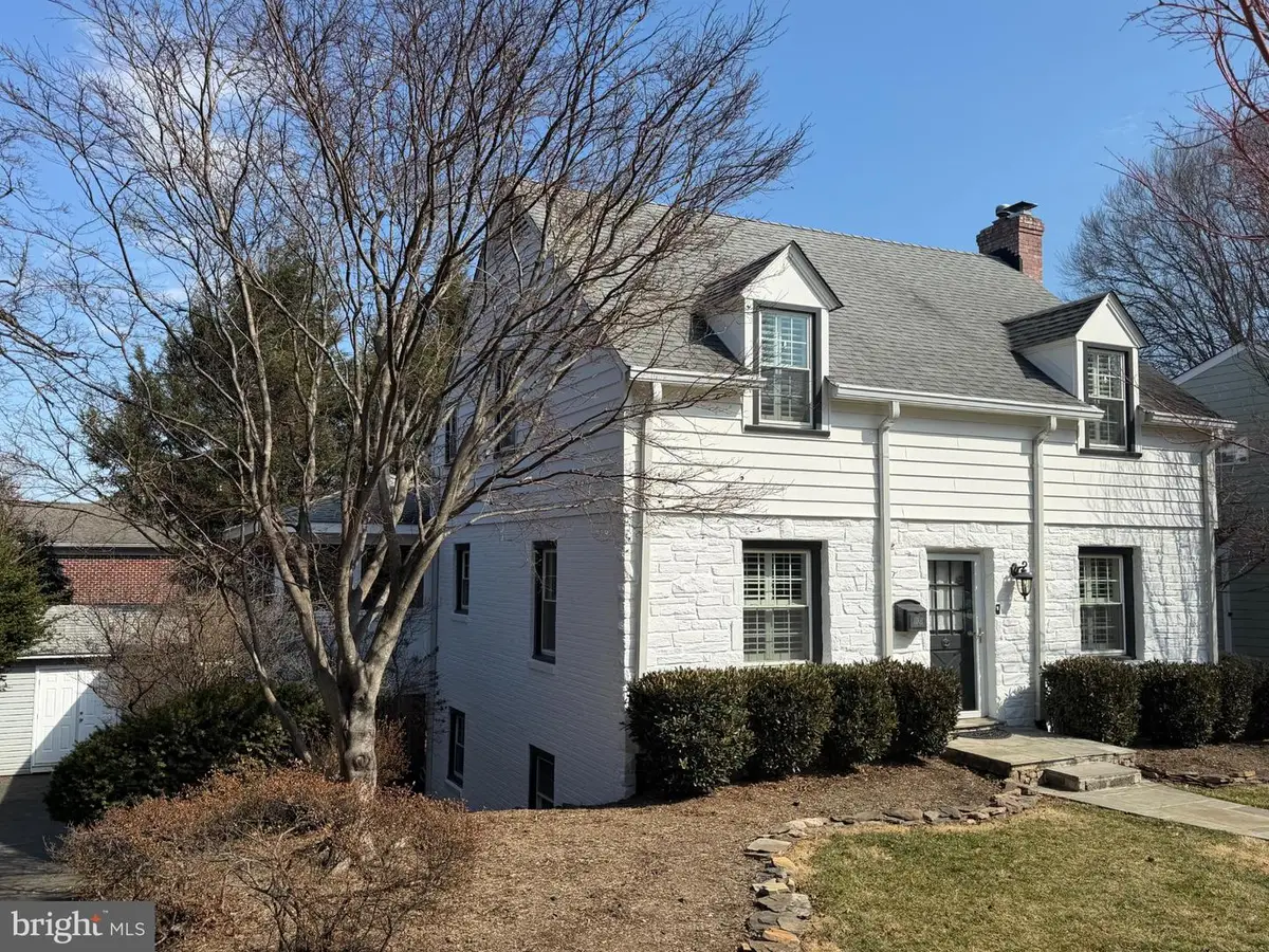 1701 N Greenbrier St, Arlington, VA 22205 - #1