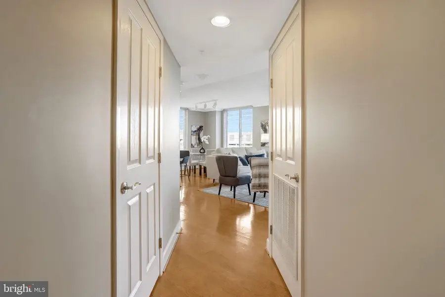 1205 N Garfield St #908, Arlington, VA 22201 - #3