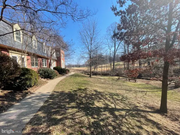 1415 S Barton St S #255, ARLINGTON, VA 22204