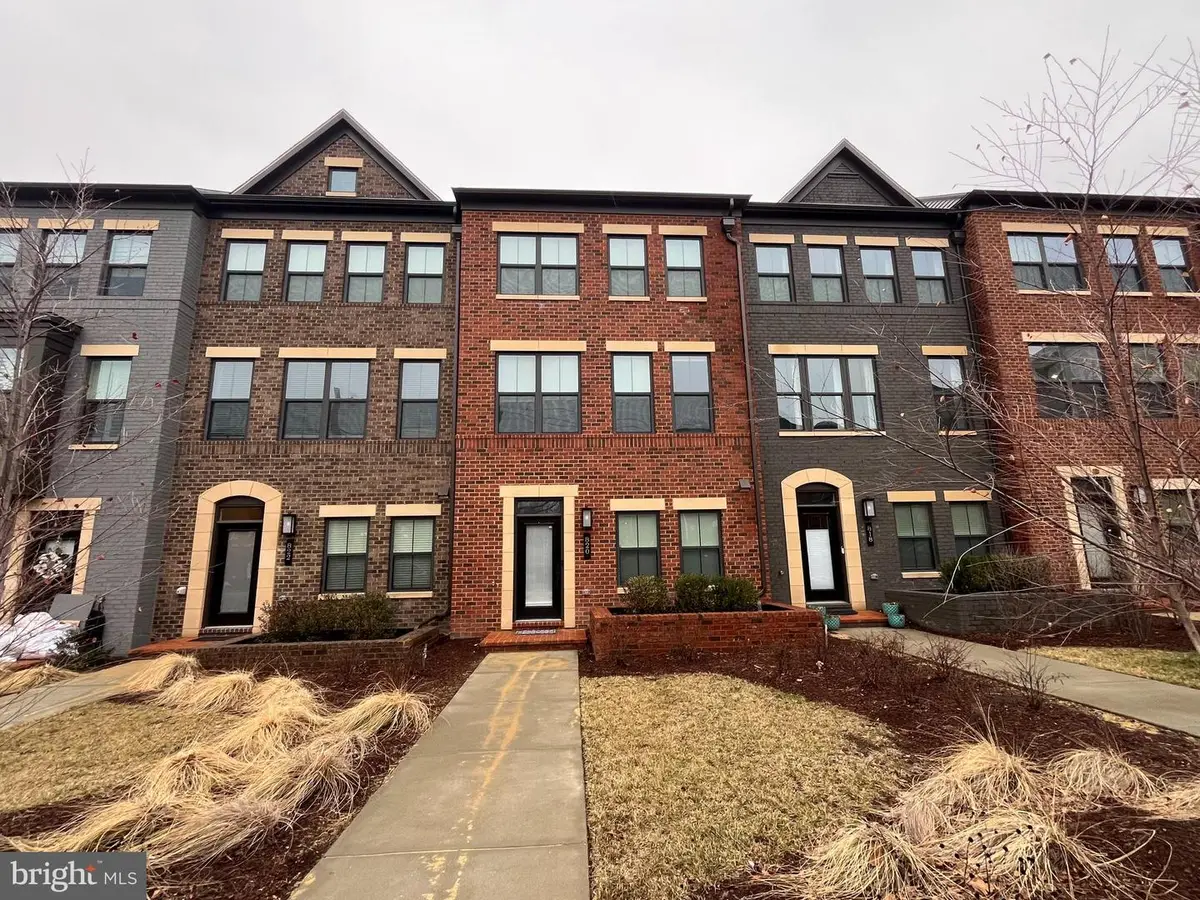 820 S Greenbrier St, Arlington, VA 22204 - #1