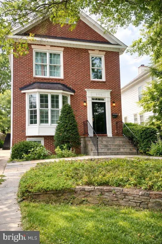 5716 7th St N, ARLINGTON, VA 22205