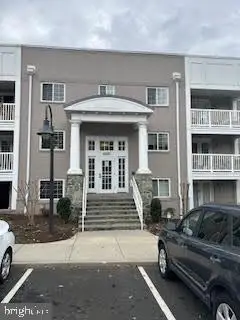 4167 S Four Mile Run Dr #401, Arlington, VA 22204 - #2