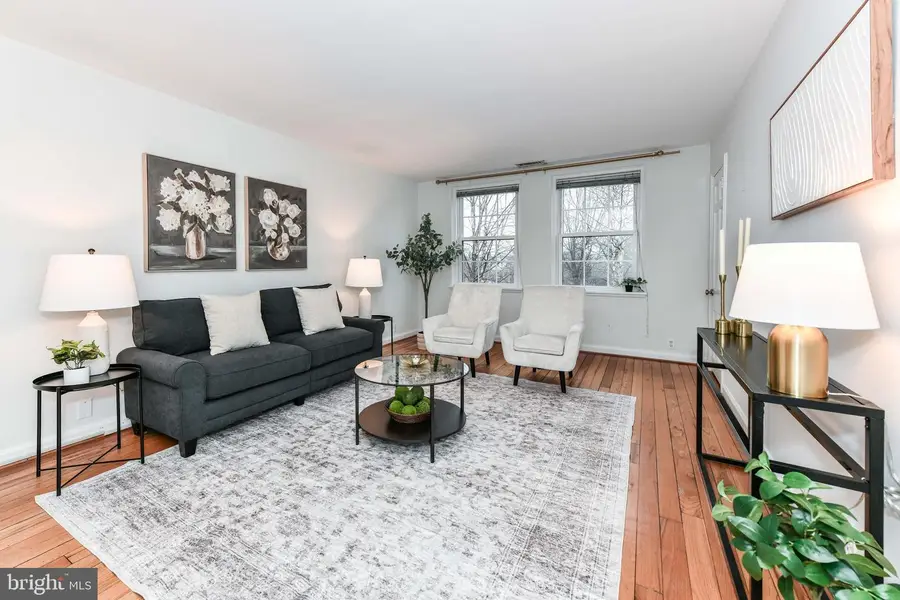 3279 S Stafford St #b2, Arlington, VA 22206 - #3