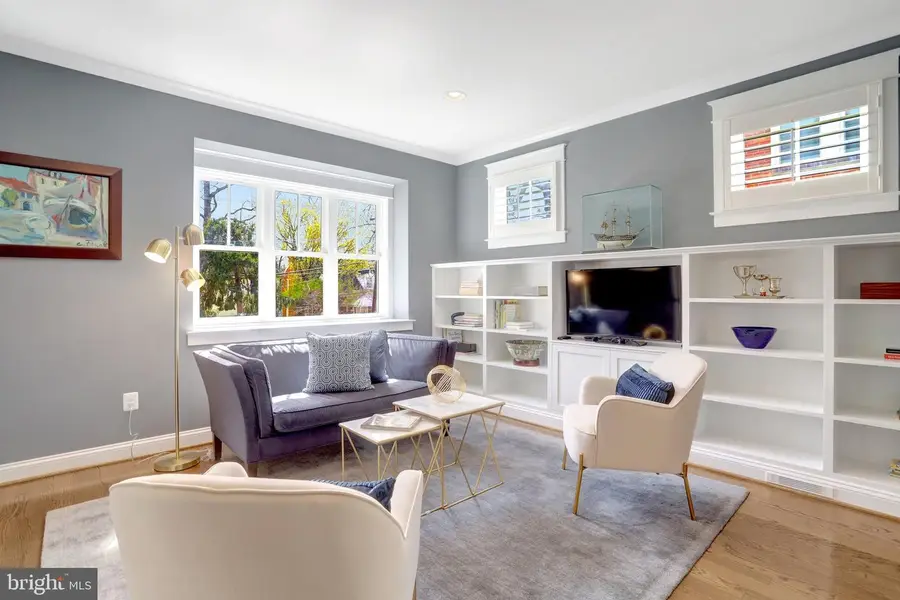 3805 18th St N, Arlington, VA 22207 - #2