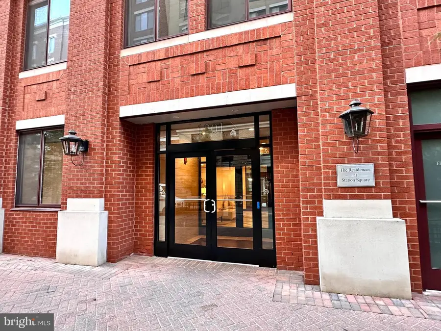 1201 N Garfield St #203, Arlington, VA 22201 - #3