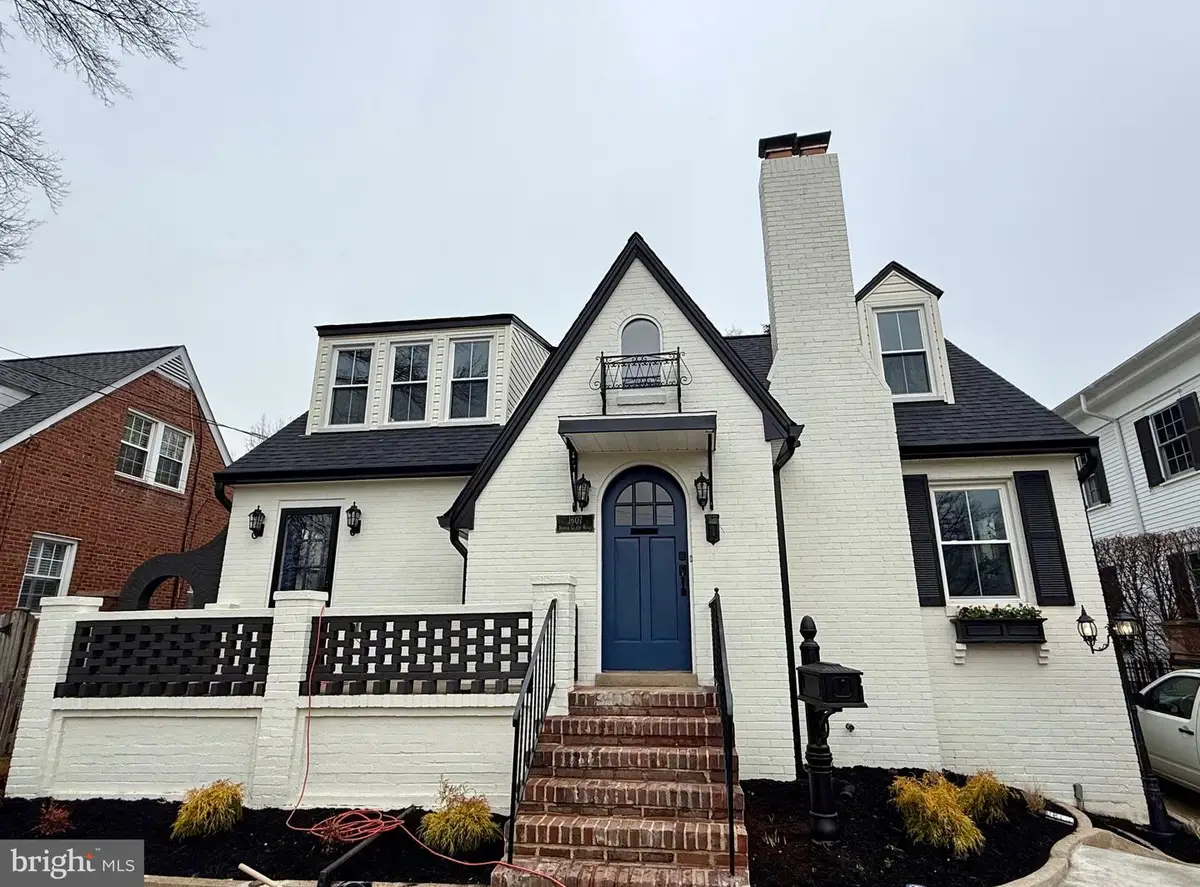 1607 N Glebe Rd, Arlington, VA 22207 - #1