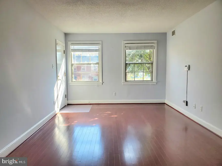 2707 Arlington Blvd #106, Arlington, VA 22201 - #3