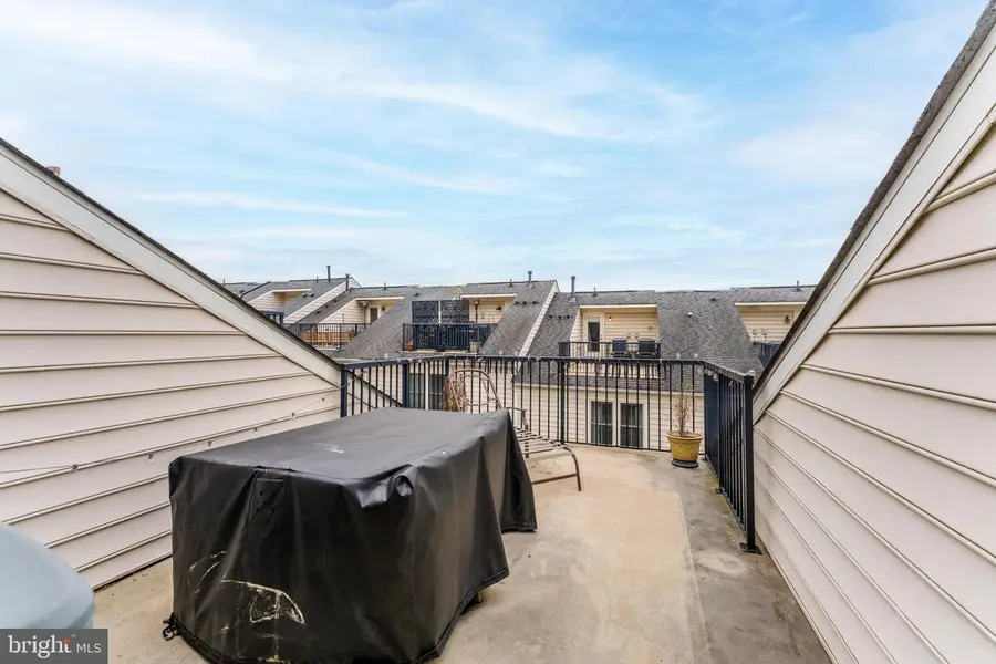 2654 S Kenmore Ct, Arlington, VA 22206 - #3