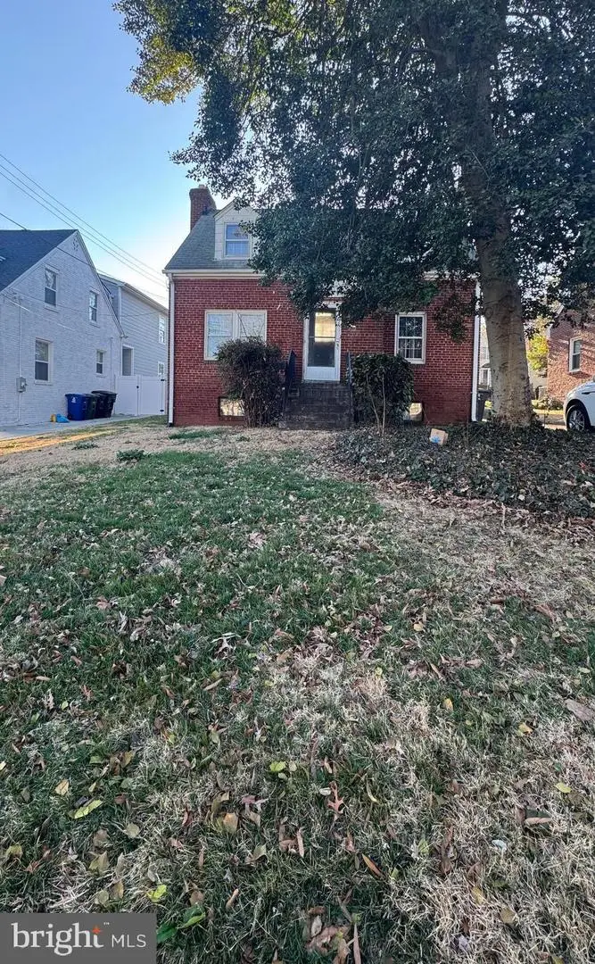 22 N Garfield St, Arlington, VA 22201 - #2