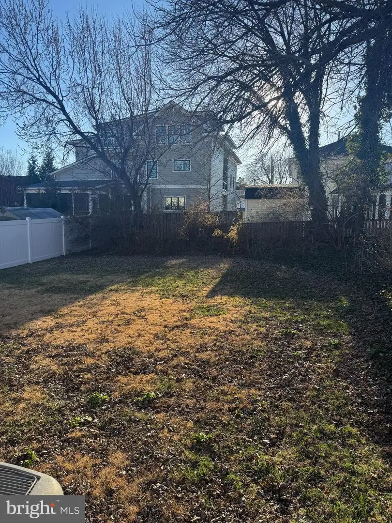 22 N Garfield St, Arlington, VA 22201 - #3