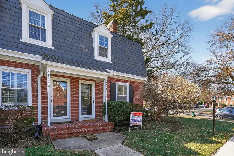 3529 S Stafford St #b, Arlington, VA 22206 - #3