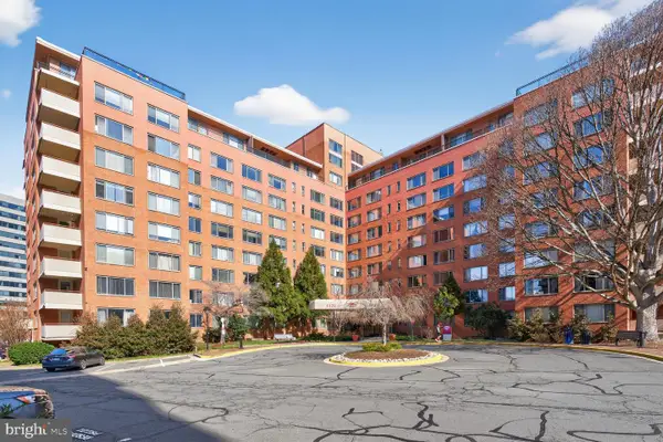 1121 Arlington Blvd #207, ARLINGTON, VA 22209
