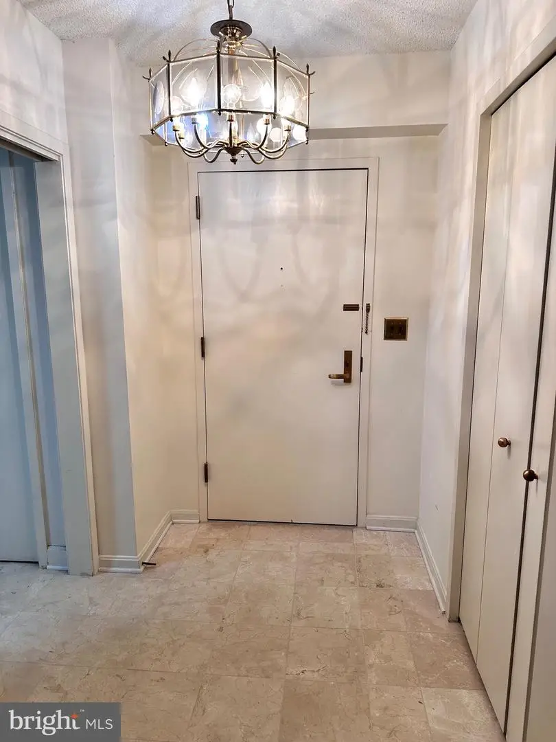 1300 Crystal Dr #901s, Arlington, VA 22202 - #2